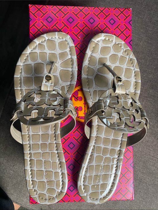 Tory Burch Metal Miller Thong Sandal Croc Embossed Leather  Tory Burch Croc-Embossed Thong Sandals in Taupe with Silver Logo